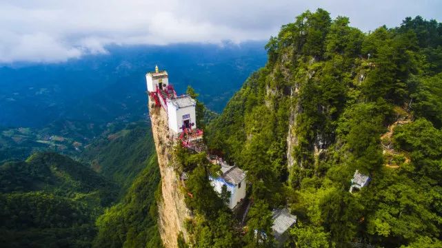 中国最险的6大寺庙：屹立千百年而不倒