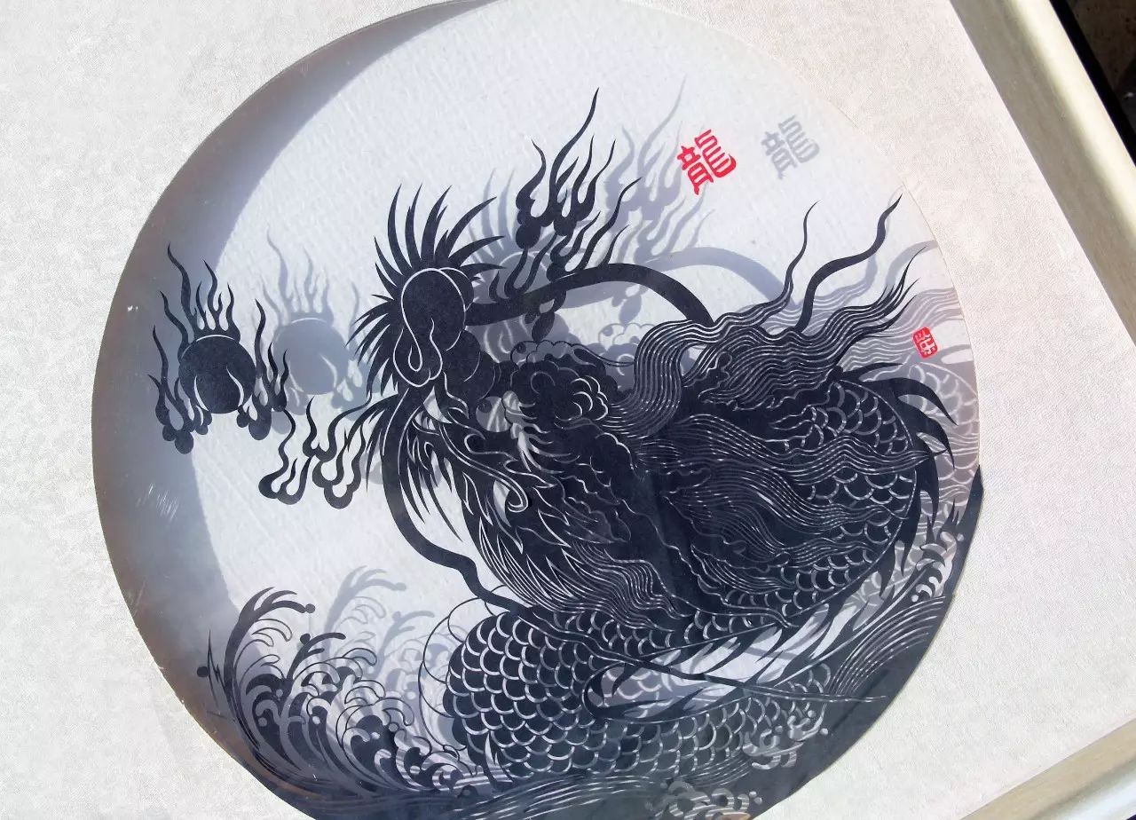 剪纸艺术作品:一次镂空一根线条的信仰!